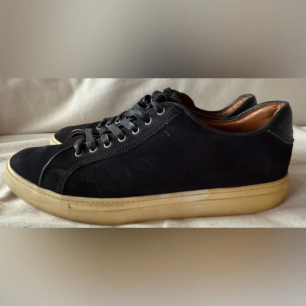 Frye Men's Walker Low Lace sneaker in black suede/leather SZ11